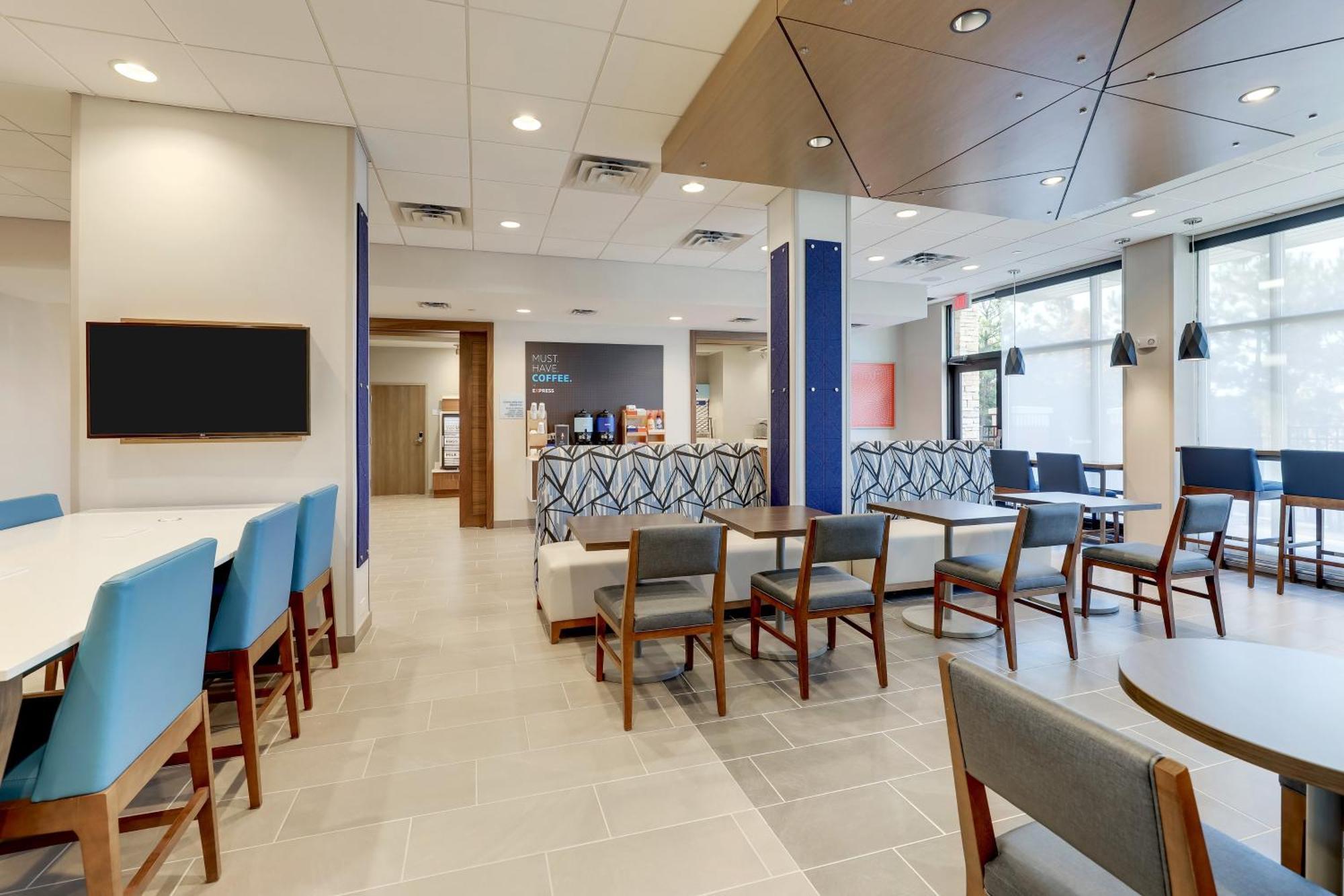 Holiday Inn Express Holly Springs - Raleigh Area By Ihg Ngoại thất bức ảnh