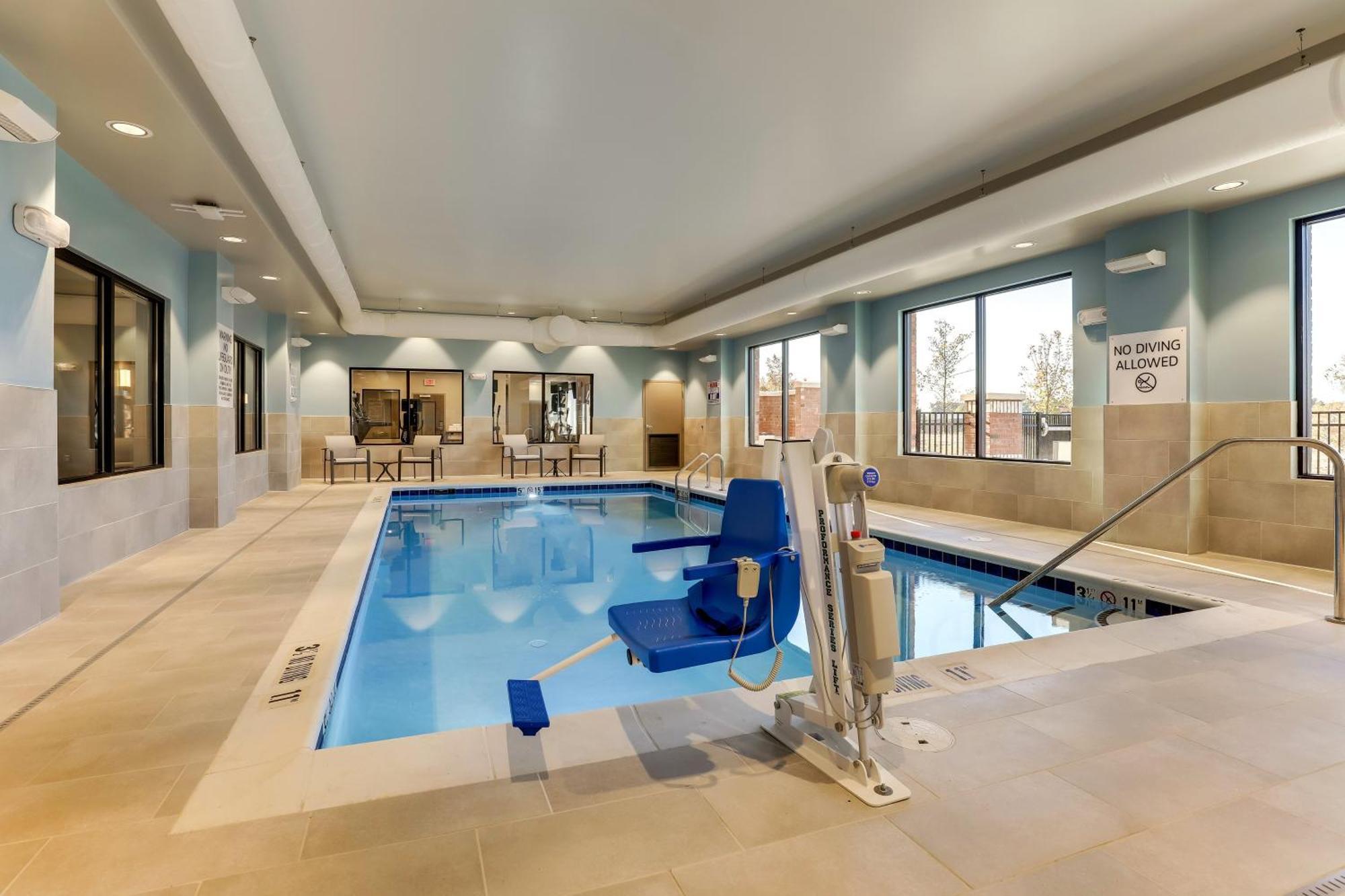 Holiday Inn Express Holly Springs - Raleigh Area By Ihg Ngoại thất bức ảnh
