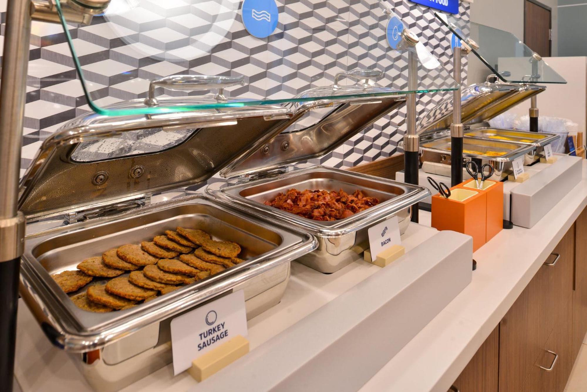 Holiday Inn Express Holly Springs - Raleigh Area By Ihg Ngoại thất bức ảnh