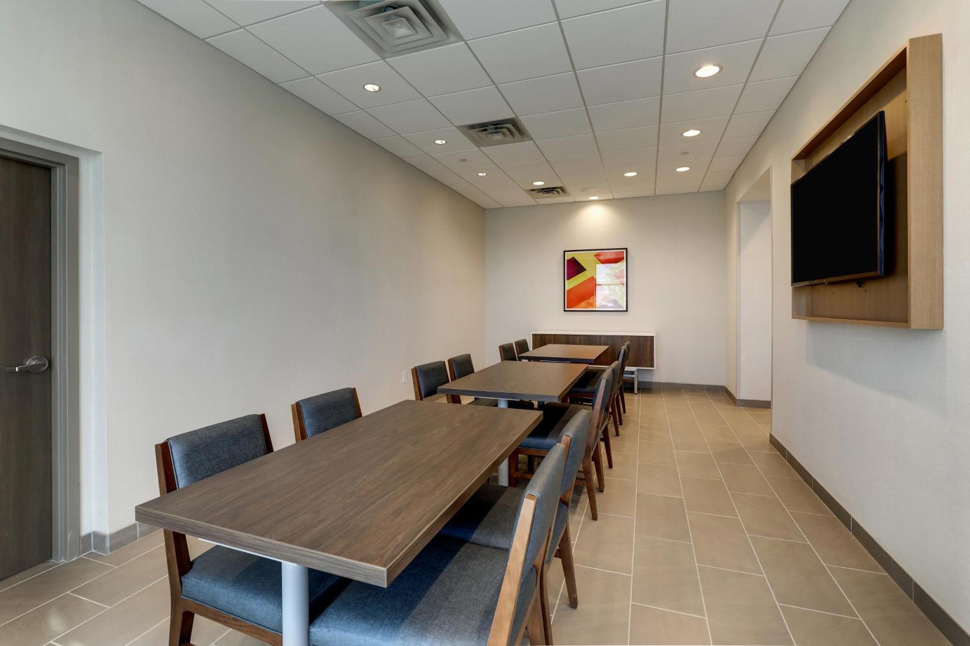 Holiday Inn Express Holly Springs - Raleigh Area By Ihg Ngoại thất bức ảnh