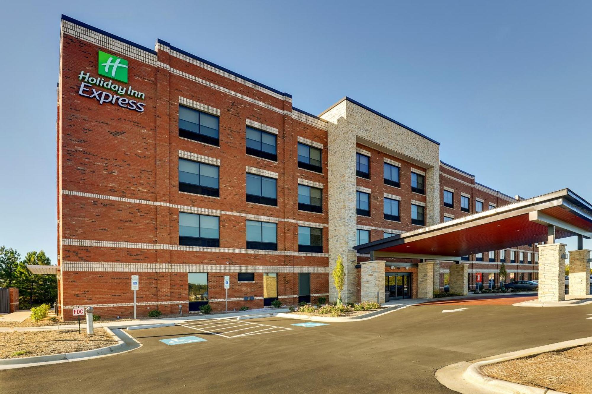 Holiday Inn Express Holly Springs - Raleigh Area By Ihg Ngoại thất bức ảnh