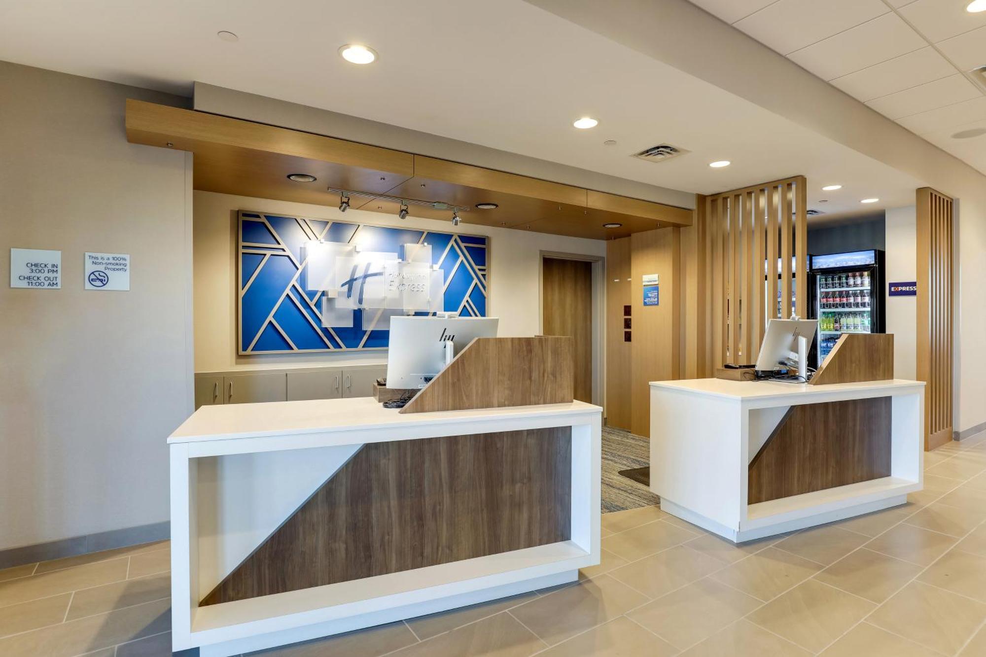Holiday Inn Express Holly Springs - Raleigh Area By Ihg Ngoại thất bức ảnh