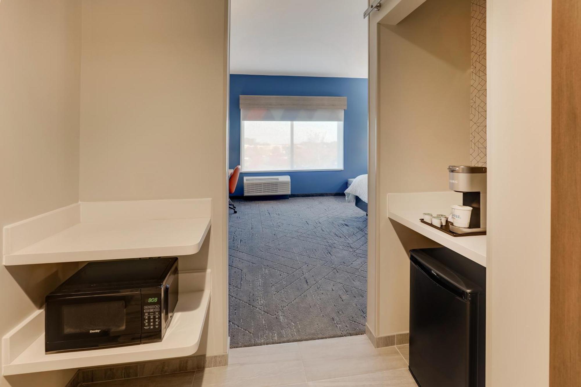 Holiday Inn Express Holly Springs - Raleigh Area By Ihg Ngoại thất bức ảnh